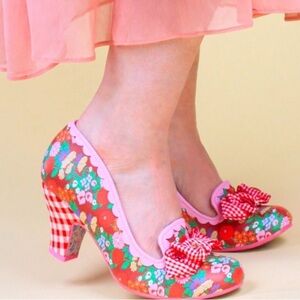 🚨Sold Out🚨 Irregular Choice Kanjanka Pumps, size 39 (US 8)